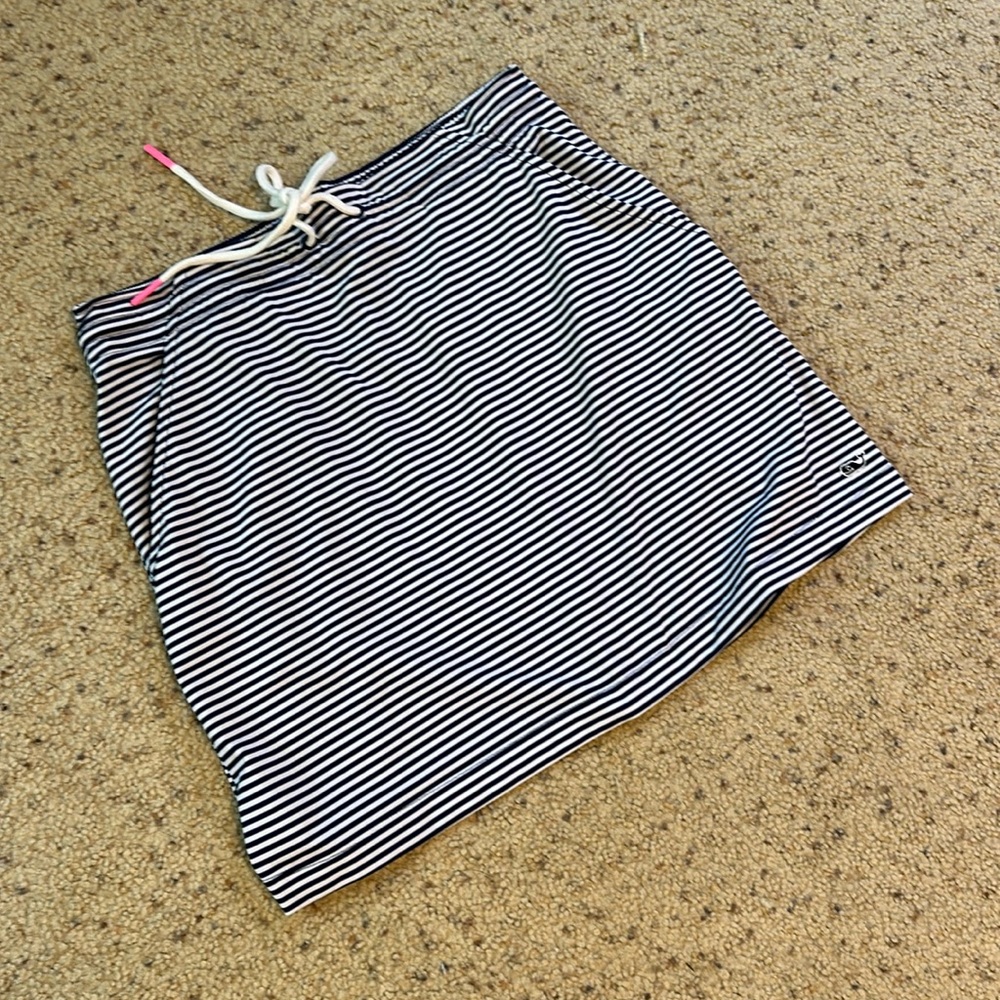 Vineyard vines stripe skirt